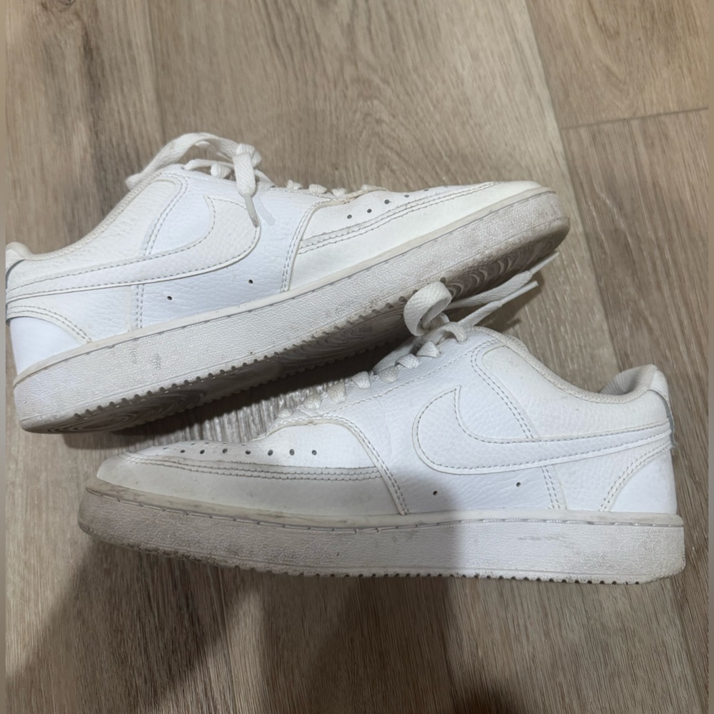Nike White Mesh Sneakers with Black Swoosh